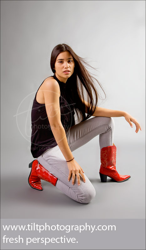 2009-sr-vogue-redboots